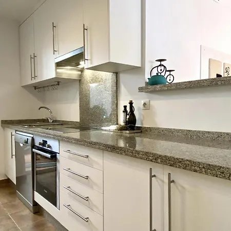 Tuhome Iris * Malaga