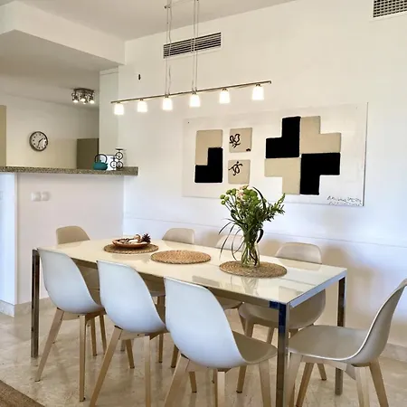 Tuhome Iris Apartment Malaga